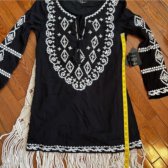 NWT Lulu’s | Day in the Life Embroidered Dress - Picture 4 of 7